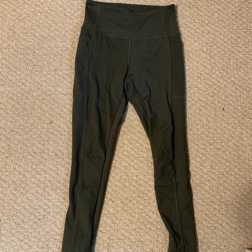 Army green leggings with pockets